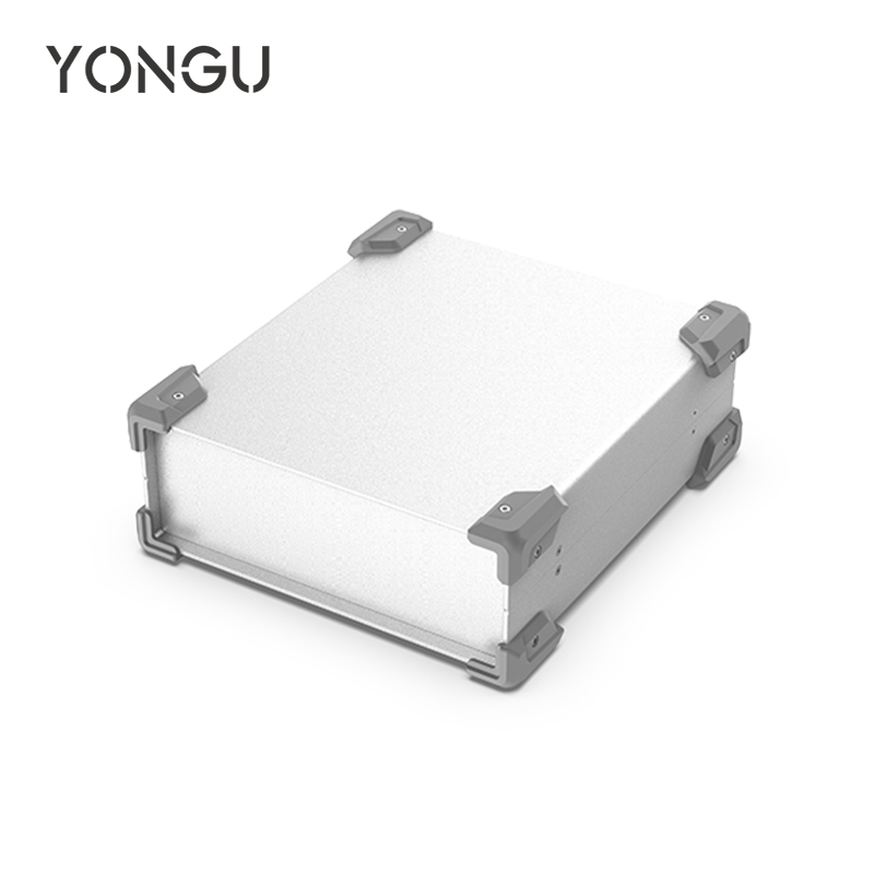 220*80-小包角防护铝合金机箱S103