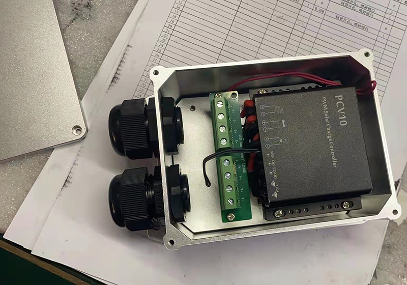 防水铝外壳 <a href=/cn/list-8-5.html target='_blank'>防水铝外壳</a>